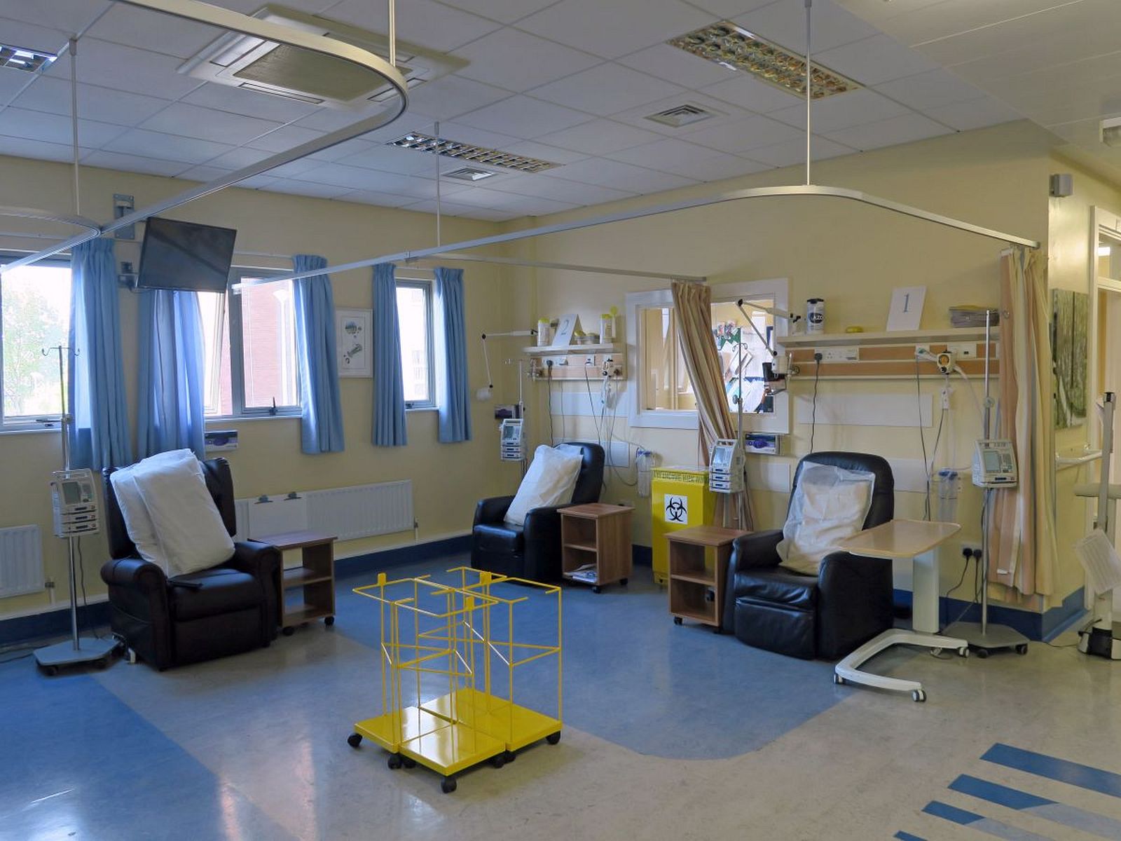 Chemotherapy day ward supported through charitable donations